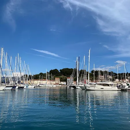 Calme 4 Personnes 400 M De La Sur La Presqu'ile De St Mandrier Proche Toulon * Saint-Mandrier-sur-Mer