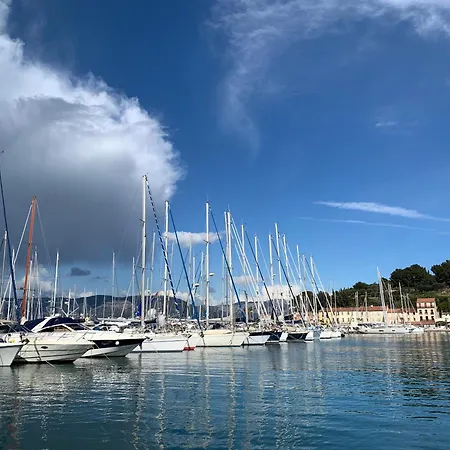 Calme 4 Personnes 400 M De La Sur La Presqu'ile De St Mandrier Proche Toulon Saint-Mandrier-sur-Mer